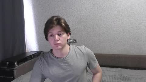 ausxuw online show from November 4, 10:36 am