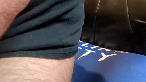 Snapshot of automotivtech chatting on November 29, 2:03 am Pluke online show from November 29, 2:03 am