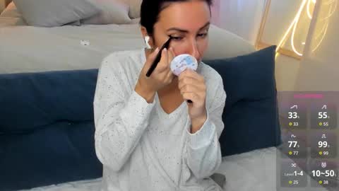 Ava online show from September 30, 5:01 am