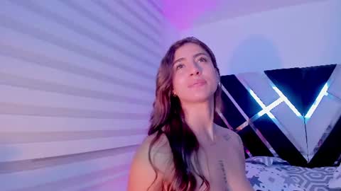 Snapshot of ava_fontana2 chatting on June 17, 12:24 am Ava Fontana online show from June 17, 12:24 am