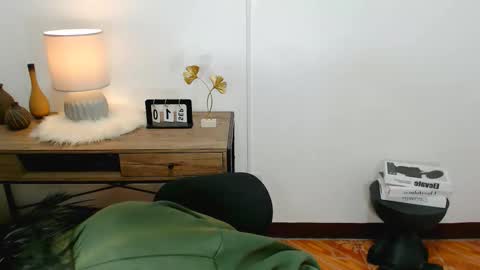 Ava online show from September 21, 11:01 am