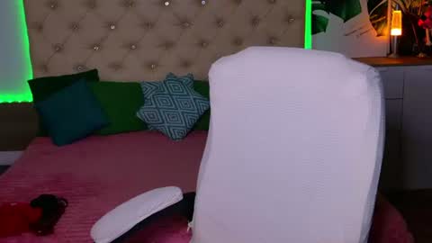 Ava online show from July 30, 5:17 am