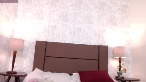 Snapshot of ava_raye chatting on March 13, 7:42 pm Ava online show from March 13, 7:42 pm