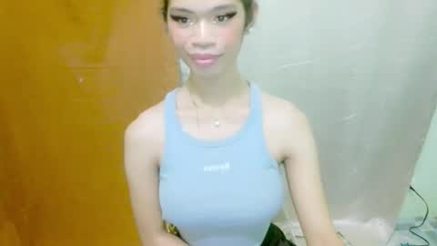 avacadaxcx online show from October 14, 1:34 pm