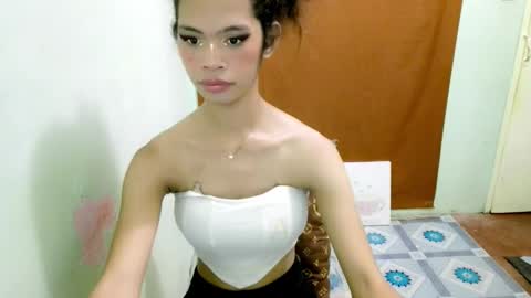 avacadaxcx online show from October 24, 10:39 pm