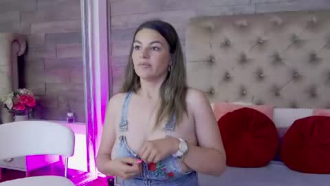 AvaHnason online show from June 13, 7:23 pm