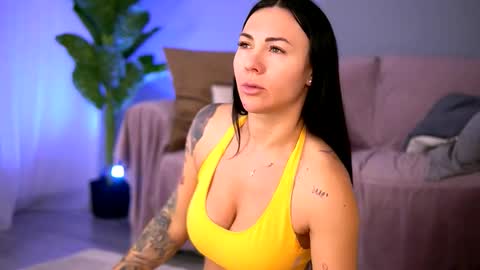 Ava online show from January 14, 4:07 am