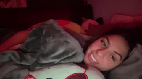 Snapshot of avamonroexo chatting on December 23, 6:22 am Ava Monroe online show from December 23, 6:22 am