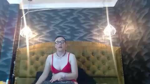 avanahomi online show from September 25, 8:51 am