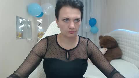 avasaturnian online show from September 23, 12:30 pm