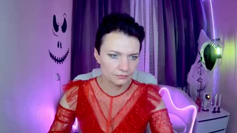 avasaturnian online show from October 21, 1:01 pm