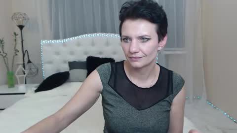 avasaturnian online show from November 7, 1:55 pm