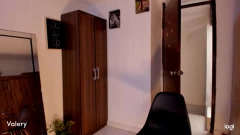 Valery -- online show from November 28, 6:32 pm