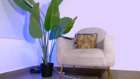 Hi im aqua is nice with me online show from June 10, 7:13 pm