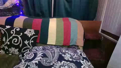 raven blue online show from November 1, 3:58 pm