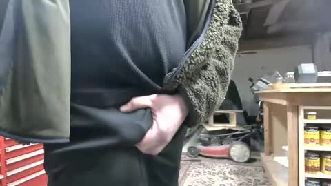 Snapshot of average_stag chatting on January 25, 10:28 pm average_stag online show from January 25, 10:28 pm