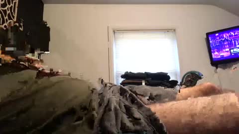 Snapshot of average_stag chatting on September 23, 10:24 pm average_stag online show from September 23, 10:24 pm