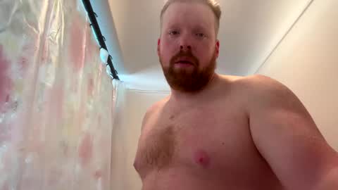 Snapshot of averagedan90 chatting on February 22, 2:52 pm Dan online show from February 22, 2:52 pm