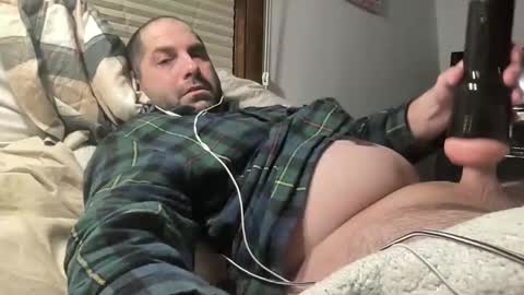 averagejoe345977 online show from February 6, 12:37 am