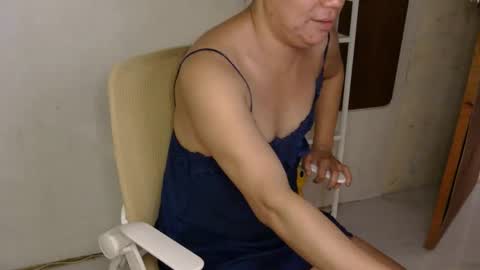 Snapshot of averageuncut1 chatting on September 25, 5:00 am Rhian online show from September 25, 5:00 am