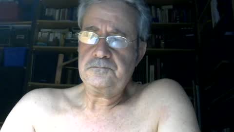 avernoguay online show from July 25, 5:16 am