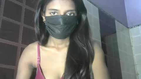 Snapshot of avery_lust01 chatting on April 1, 5:52 am avery_lust01 online show from April 1, 5:52 am