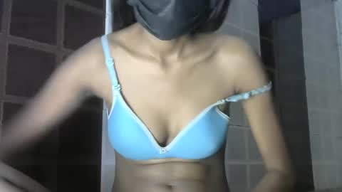 Snapshot of avery_lust01 chatting on April 9, 6:19 am avery_lust01 online show from April 9, 6:19 am