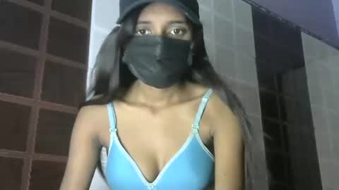 Snapshot of avery_lust01 chatting on May 8, 6:19 am avery_lust01 online show from May 8, 6:19 am