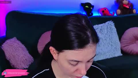 Snapshot of averywillow chatting on March 23, 11:31 pm AveryWillow online show from March 23, 11:31 pm