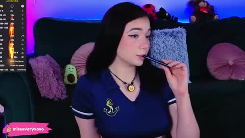 Snapshot of averywillow chatting on April 5, 10:07 pm AveryWillow online show from April 5, 10:07 pm