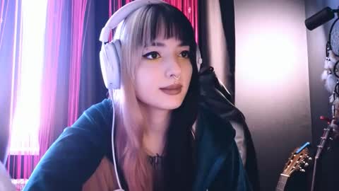 Avriel online show from September 16, 4:24 am