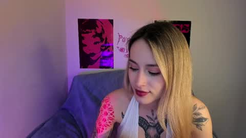 Snapshot of aviva_faith chatting on March 29, 4:40 pm Aviva online show from March 29, 4:40 pm