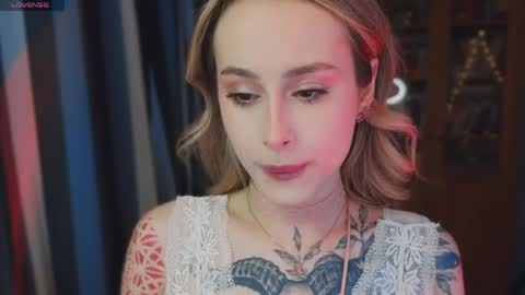 Snapshot of aviva_faith chatting on June 1, 6:20 pm Aviva online show from June 1, 6:20 pm