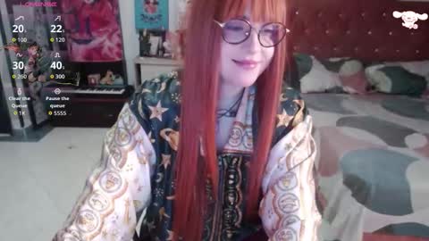 Snapshot of avril2809 chatting on October 19, 3:40 am Abril online show from October 19, 3:40 am