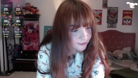 Snapshot of avril2809 chatting on May 13, 6:11 am Abril online show from May 13, 6:11 am