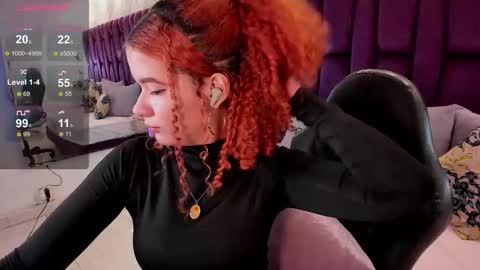 Snapshot of avrilwayne chatting on November 21, 11:53 am Avril online show from November 21, 11:53 am