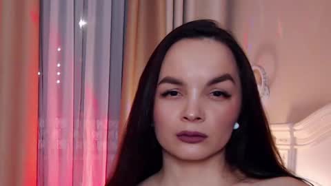 Snapshot of avrora_lew_ chatting on November 17, 6:35 pm Avrora Inst online show from November 17, 6:35 pm