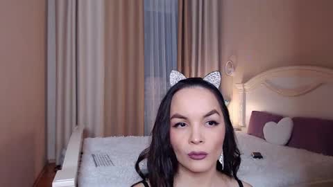 Snapshot of avrora_lew_ chatting on November 23, 6:52 pm Avrora Inst online show from November 23, 6:52 pm