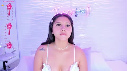 Avy  online show from January 22, 11:34 am