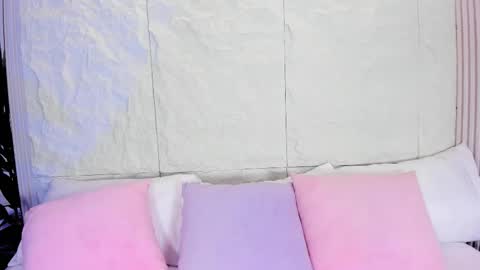 Avy  online show from November 29, 11:35 am