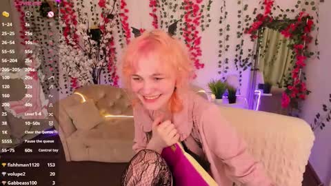 Snapshot of awawrin chatting on November 27, 9:50 pm Awi online show from November 27, 9:50 pm