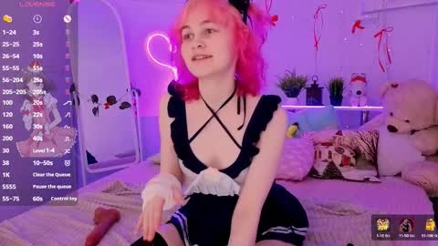 Awi online show from February 11, 9:09 pm