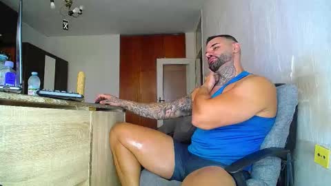 Snapshot of awerio7777 chatting on September 15, 8:47 am Santiago777 online show from September 15, 8:47 am