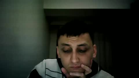Snapshot of awesenheit chatting on March 8, 2:59 am awesenheit online show from March 8, 2:59 am