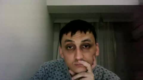 Snapshot of awesenheit chatting on May 2, 6:35 pm awesenheit online show from May 2, 6:35 pm