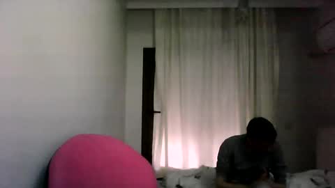 Snapshot of awesenheit chatting on May 11, 4:48 pm awesenheit online show from May 11, 4:48 pm
