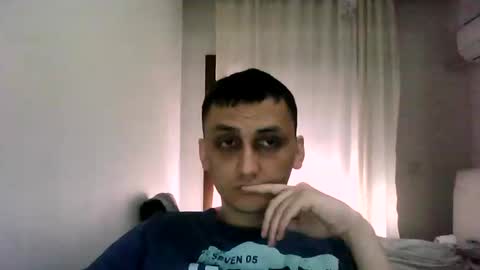 Snapshot of awesenheit chatting on May 17, 9:17 am awesenheit online show from May 17, 9:17 am