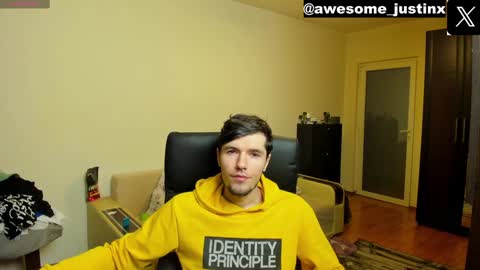 Justin online show from December 9, 11:15 am