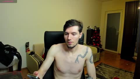 Justin online show from December 17, 9:05 pm