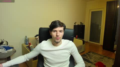 Justin online show from February 5, 8:35 pm